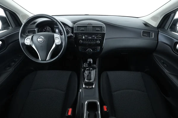 Nissan Pulsar (2015) — foto 3 van 16