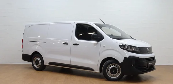 Opel Vivaro (2024) — foto 12 van 33