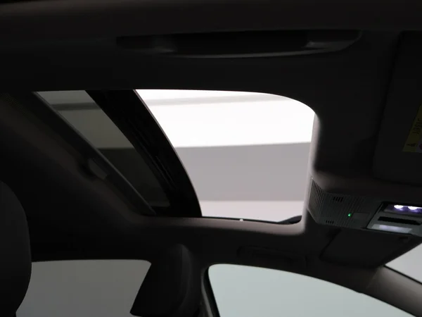 VOLKSWAGEN Golf VIII eHybrid (PHEV) (2024) — foto 2 van 29