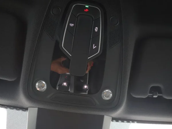 Audi A6 (2020) — foto 19 van 32