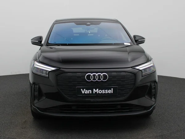 Audi Q4 Sportback e-tron (2023) — foto 23 van 52