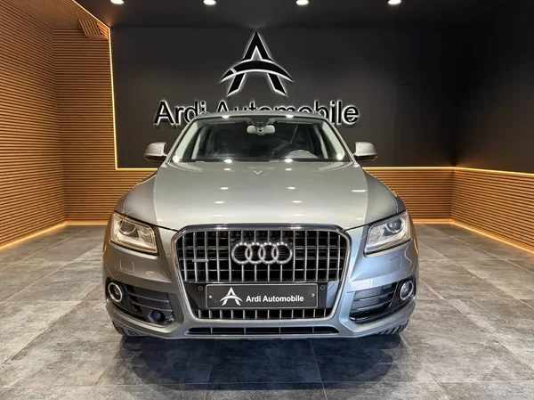 Audi Q5 (2015) — foto 12 van 28