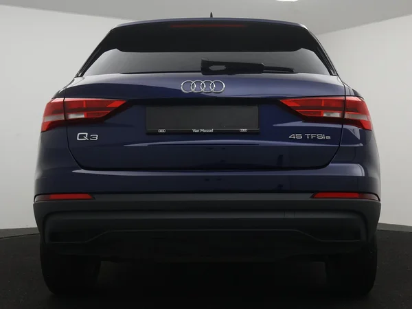 AUDI Q3 PHEV (2023) — foto 21 van 26