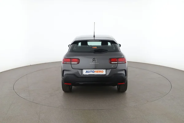Citroen C4 (2019) — foto 11 van 16