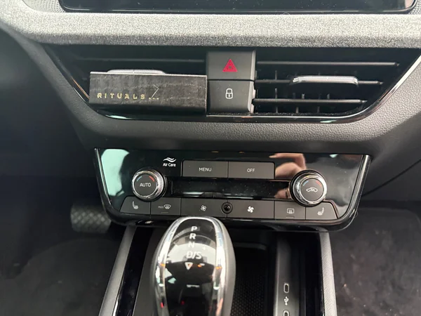 SKODA Kamiq (2026) — foto 8 van 23