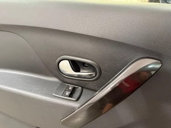 Dacia Logan (2018) — foto 10 van 27