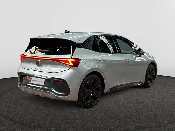 CUPRA Born (2024) — foto 10 van 17