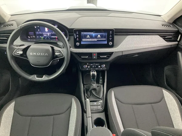 SKODA Kamiq (2025) — foto 5 van 36