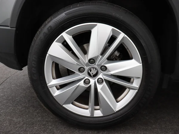 SKODA Karoq (2025) — foto 14 van 18
