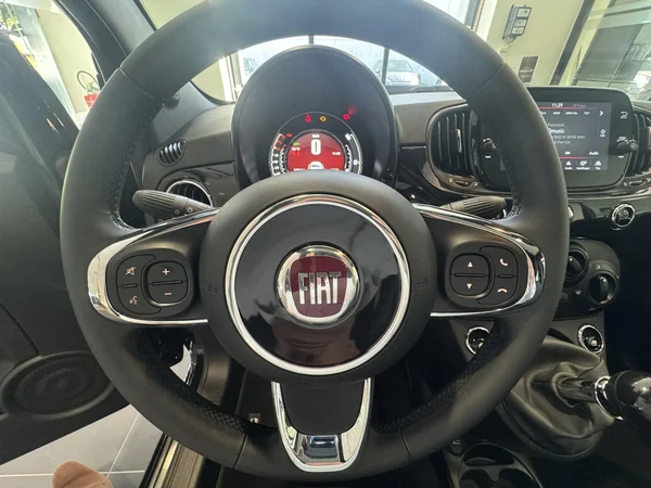 Fiat 500 (2024) — foto 7 van 20