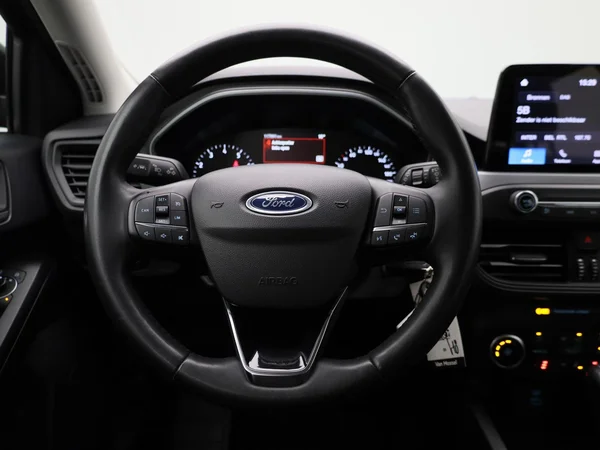 Ford Focus (2022) — foto 36 van 38