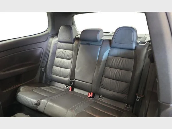 Volkswagen Golf R32 (2006) — foto 4 van 37