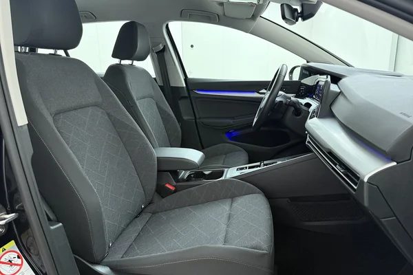 Volkswagen Golf VIII (2024) — foto 16 van 18