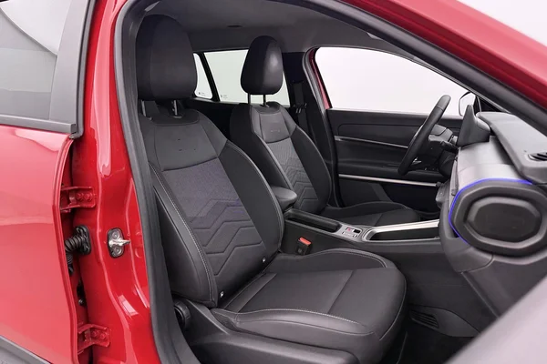 Jeep E-Avenger (2023) — foto 17 van 44