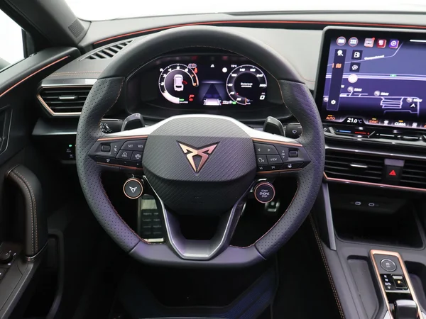 CUPRA Leon ST (2025) — foto 5 van 25