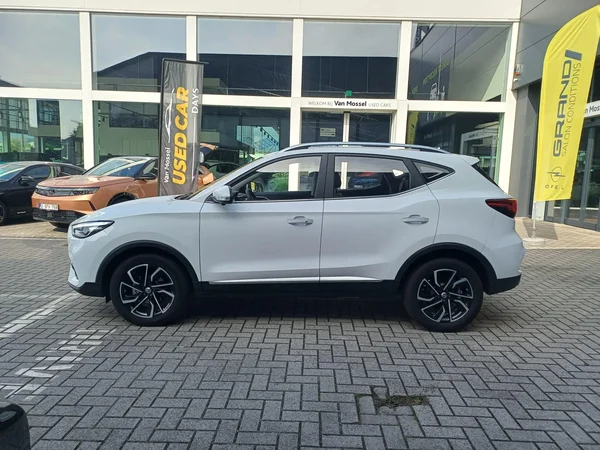 MG ZS (2024) — foto 8 van 14
