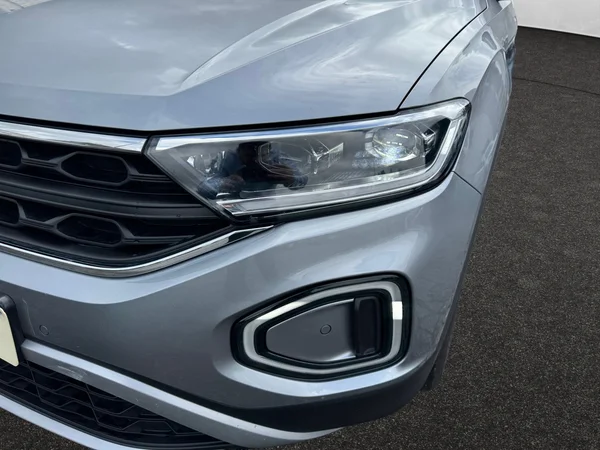 VOLKSWAGEN T-Roc (2025) — foto 11 van 16