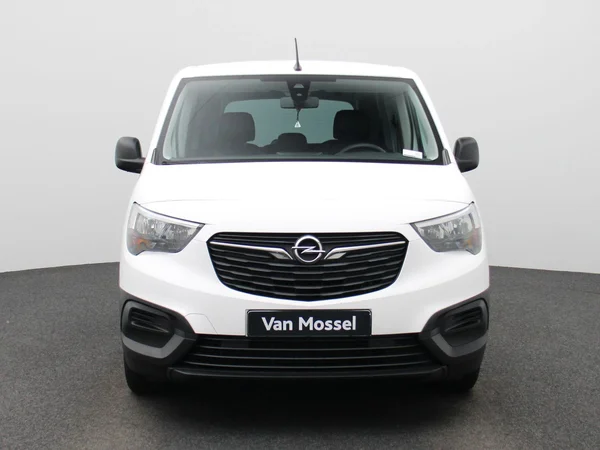 Opel Combo Life (2022) — foto 23 van 35