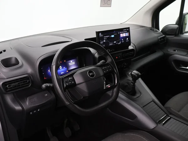 Opel Combo Life (2025) — foto 7 van 28
