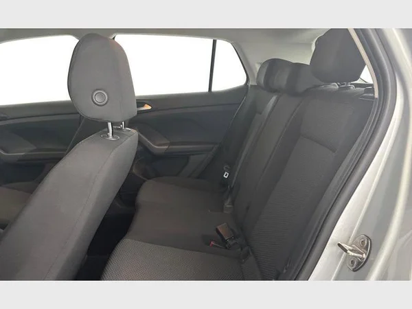 Volkswagen T-Cross (2020) — foto 4 van 15