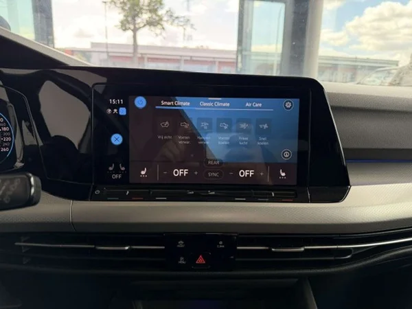 Volkswagen Golf (2024) — foto 5 van 23