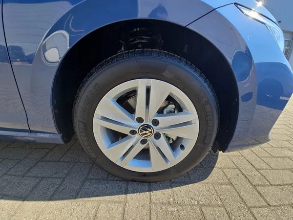 VOLKSWAGEN Golf VII SW (2025) — foto 23 van 24
