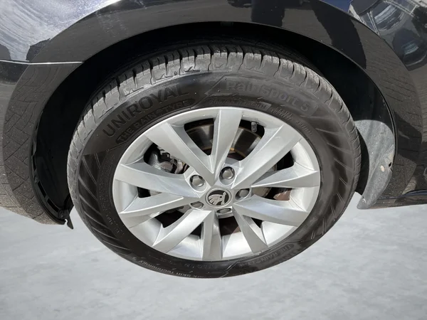 Škoda Octavia (2020) — foto 4 van 20