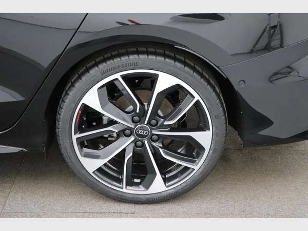 AUDI A3 Sedan (2025) — foto 15 van 26