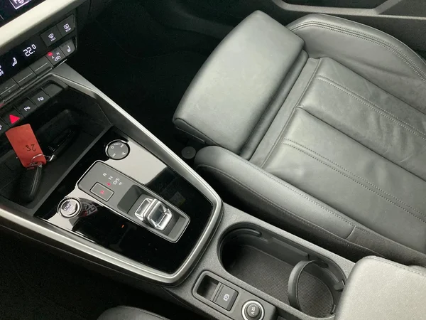 AUDI A3 Sportback PHEV (2021) — foto 15 van 36