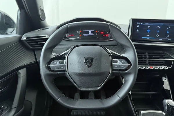Peugeot 2008 (2025) — foto 2 van 16