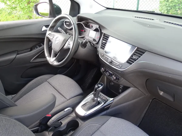 Opel Crossland (2023) — foto 5 van 25