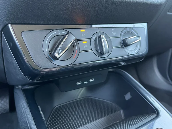 SKODA Fabia (2023) — foto 7 van 22