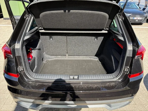 SKODA Kamiq (2023) — foto 7 van 15