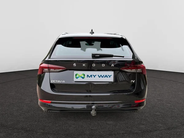 SKODA Octavia Combi (2024) — foto 2 van 24