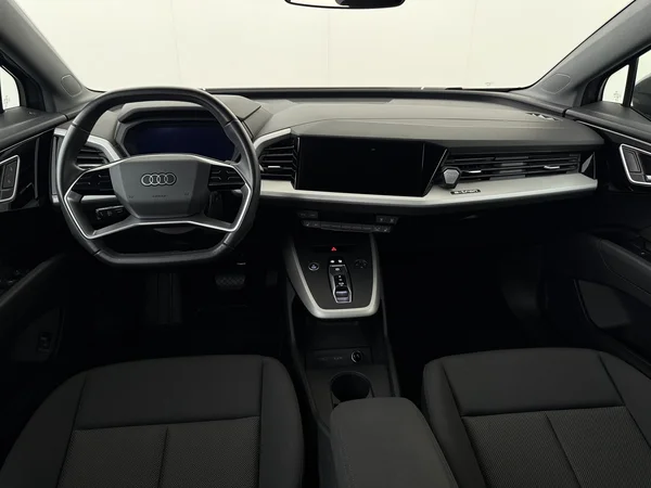 AUDI Q4 e-tron (2024) — foto 31 van 31