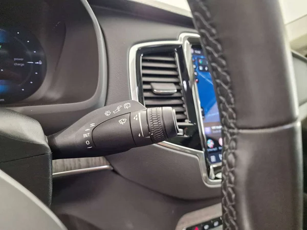 Volvo XC90 (2024) — foto 4 van 18