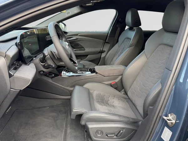 AUDI A6 Avant e-tron (2025) — foto 13 van 24