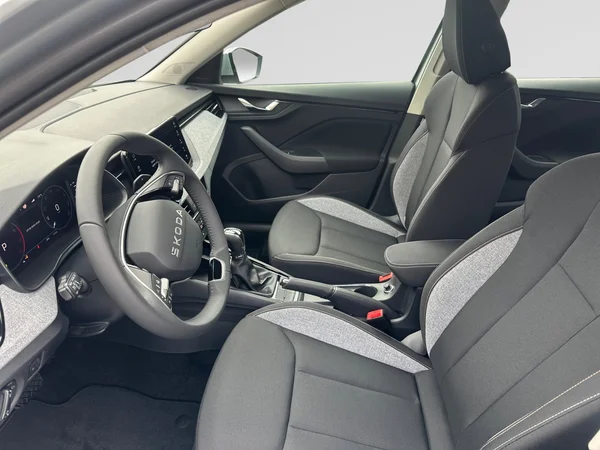 SKODA Kamiq (2026) — foto 13 van 23