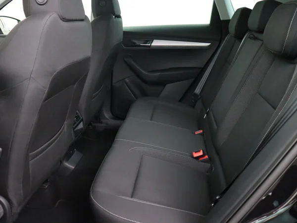 SKODA Karoq (2025) — foto 3 van 18