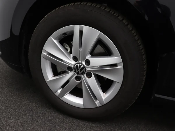 VOLKSWAGEN Golf VIII SW (2025) — foto 7 van 17