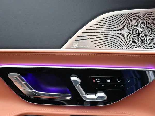 Mercedes-Benz SL (2025) — foto 3 van 34