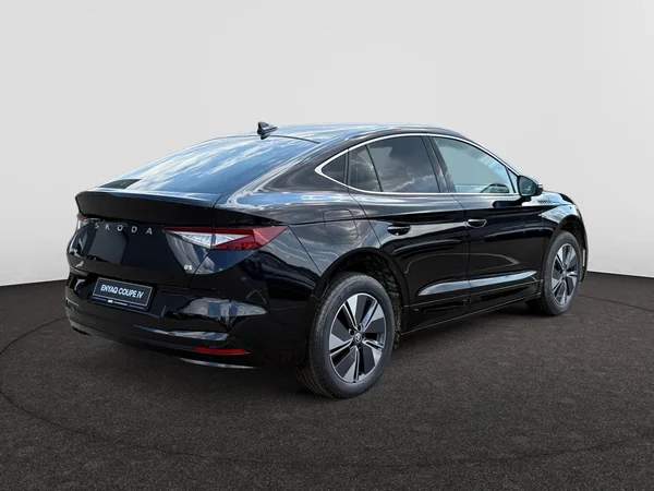 SKODA Enyaq Coupé (2025) — foto 9 van 15