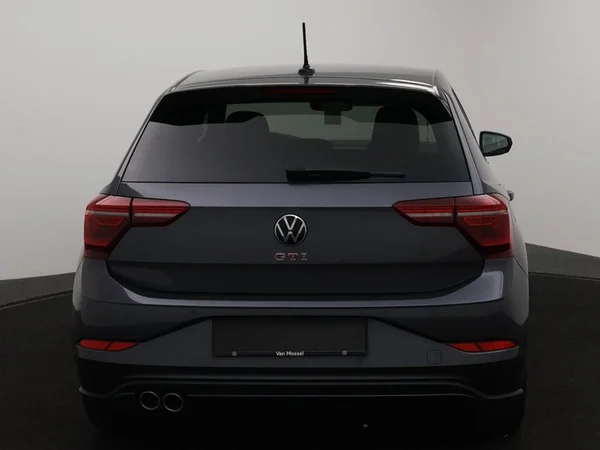 VOLKSWAGEN Polo GTI (2024) — foto 11 van 25