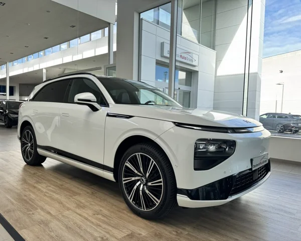 Xpeng G9 (2026) — foto 25 van 30