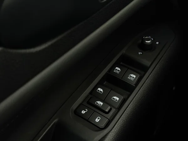 JEEP Compass (2024) — foto 20 van 29
