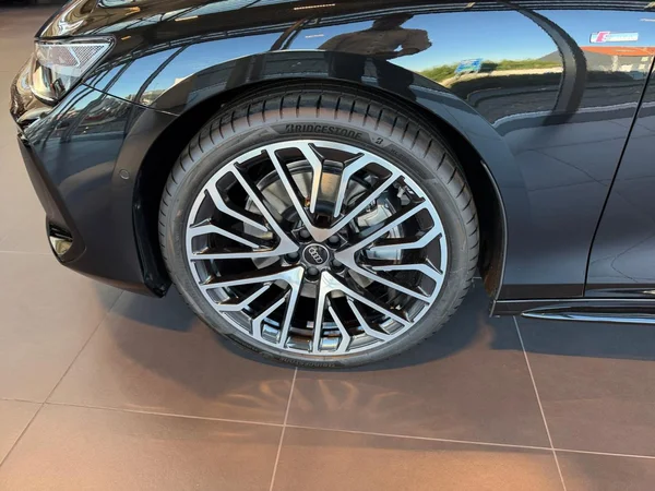 AUDI A6 Avant Dsl (2026) — foto 16 van 24
