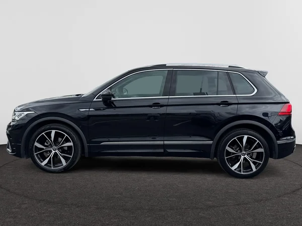 VOLKSWAGEN Tiguan (2021) — foto 15 van 24