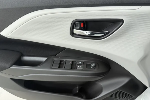 Suzuki Swift (2025) — foto 8 van 18