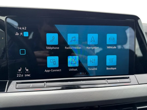 VOLKSWAGEN Golf VIII (2020) — foto 16 van 17