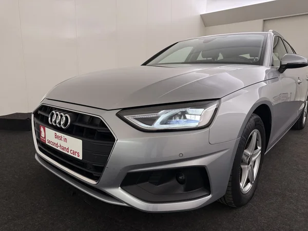 AUDI A4 (2021) — foto 21 van 28